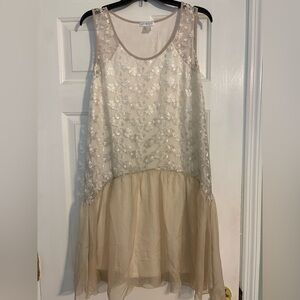 VENUS Cream and Gray Midi Dress